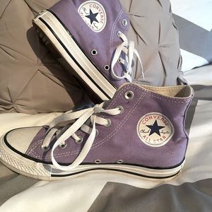 Converse High Tops; Great Condition; Unisex
